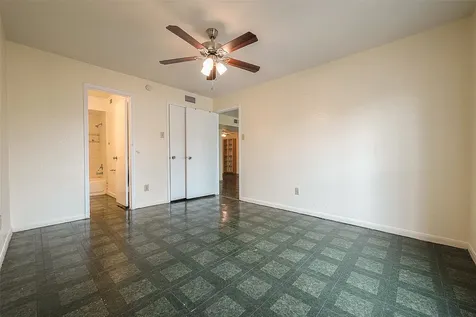 6606 De Moss Drive 1212 Houston TX 77074