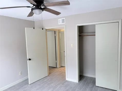 14515 Wunderlich Drive 811 Houston TX 77069
