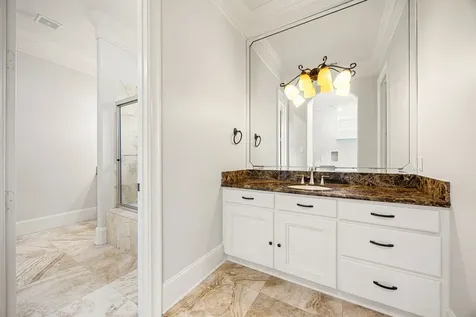 1711 Oak Shade Drive Sugar Land TX 77479