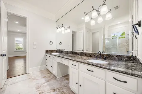 1711 Oak Shade Drive Sugar Land TX 77479