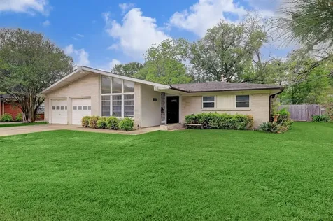 7622 Richmond Avenue Houston TX 77063