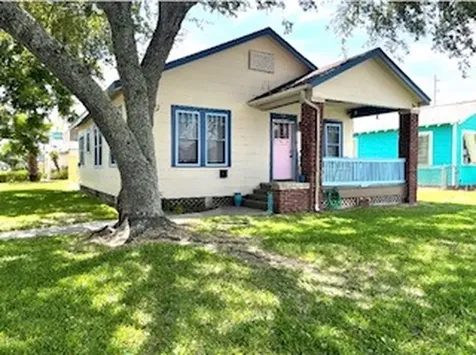 5201 Avenue O 1/2 Galveston TX 77551