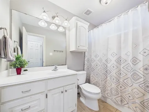 131 Eagle Nest Court Richwood TX 77566
