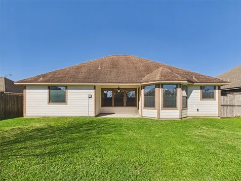 131 Eagle Nest Court Richwood TX 77566