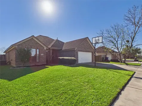 131 Eagle Nest Court Richwood TX 77566