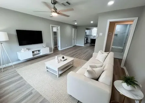 4737 Alvin Street Houston TX 77033