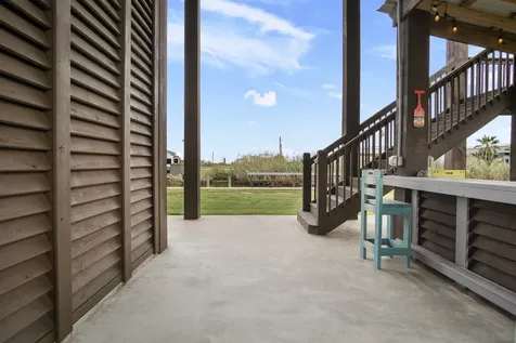 1086 Pennington Street Gilchrist TX 77617