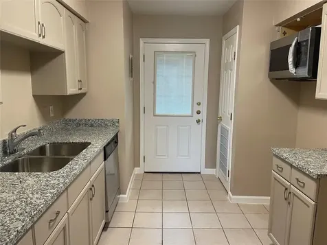 1914 Larrabee Street 1 Seabrook TX 77586