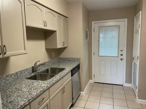 1914 Larrabee Street 1 Seabrook TX 77586