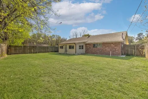 501 Ladd Street Dayton TX 77535
