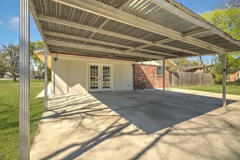 501 Ladd Street Dayton TX 77535