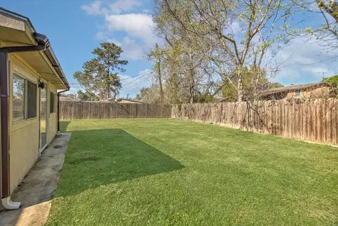 501 Ladd Street Dayton TX 77535