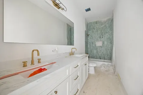 4817 Kingfisher Drive Houston TX 77035