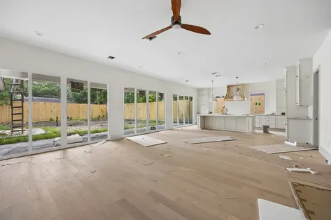 4817 Kingfisher Drive Houston TX 77035
