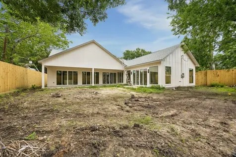 4817 Kingfisher Drive Houston TX 77035