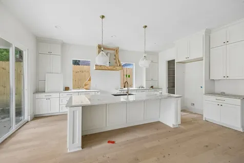 4817 Kingfisher Drive Houston TX 77035