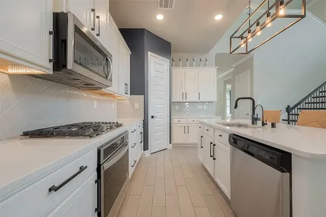 6410 Tiburon Lakes Drive Katy TX 77493