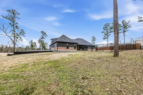 104 Noah Court Huntsville TX 77320