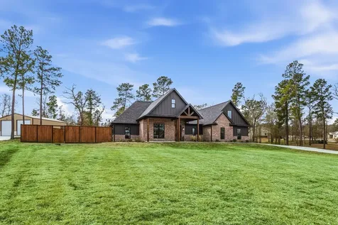 104 Noah Court Huntsville TX 77320