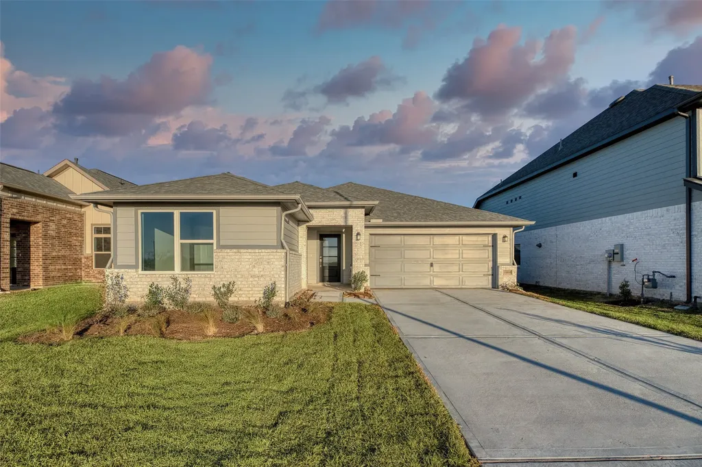 21115 Sunlight Grove Drive Rosharon TX 77583