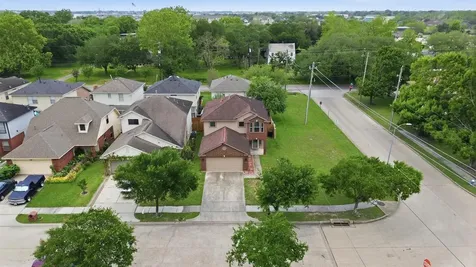 8902 Iron Springs Drive Houston TX 77034