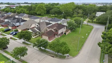 8902 Iron Springs Drive Houston TX 77034