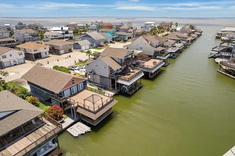 219 Bora Bora Drive Tiki Island TX 77554