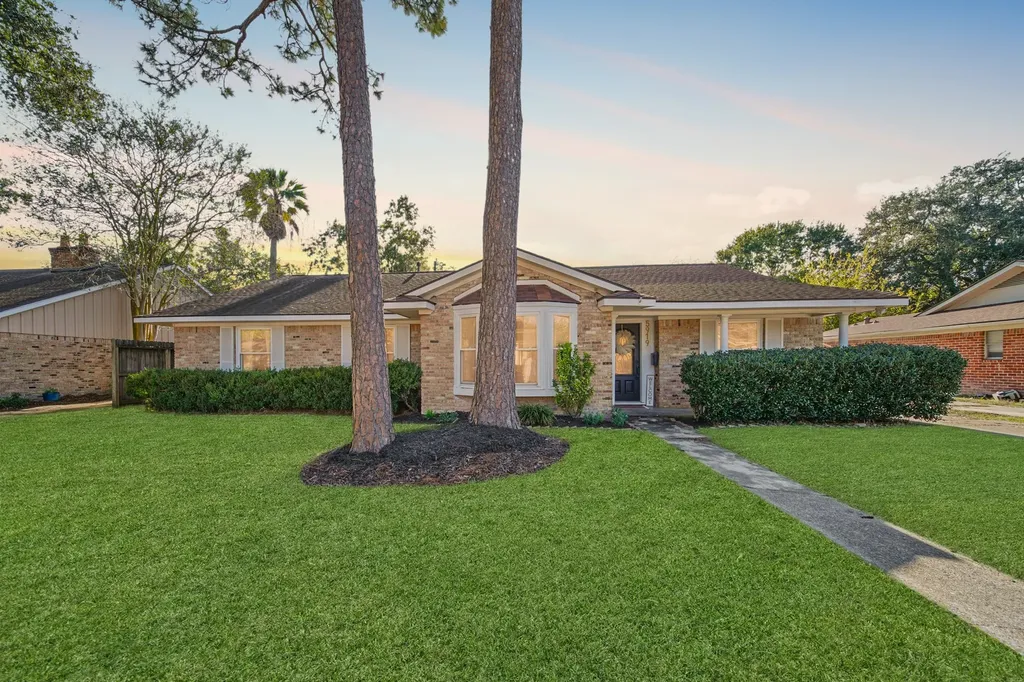 5919 Lattimer Drive Houston TX 77035
