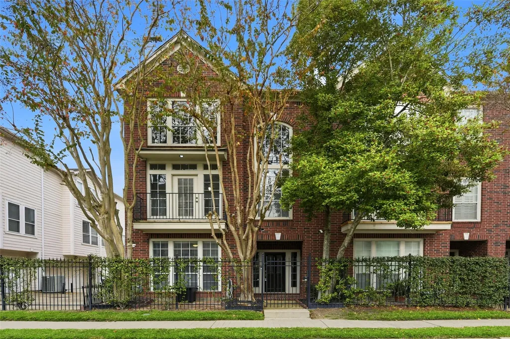 1314 W Webster Street Houston TX 77019