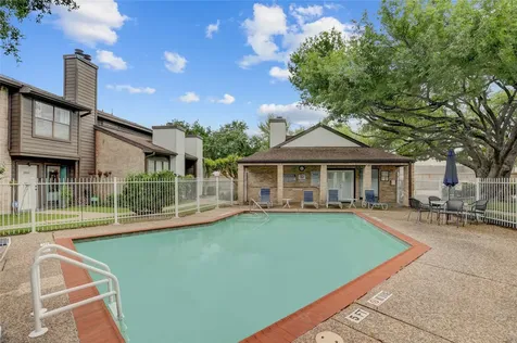 8020 Braesmain Drive 1806 Houston TX 77025