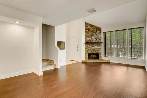 8020 Braesmain Drive 1806 Houston TX 77025