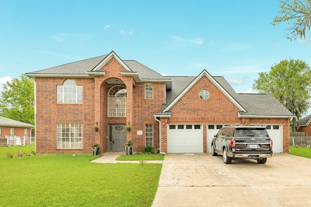 54 Peppermint Court Lake Jackson TX 77566
