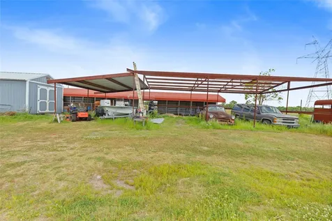 7171 Breezewood Drive Iola TX 77861