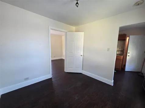 302 71st Street 2 Houston TX 77011