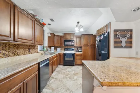 64 County Road 4321 Dayton TX 77535