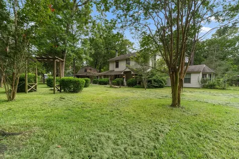64 County Road 4321 Dayton TX 77535