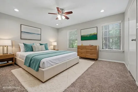34 E Wandering Oak Drive The Woodlands TX 77381