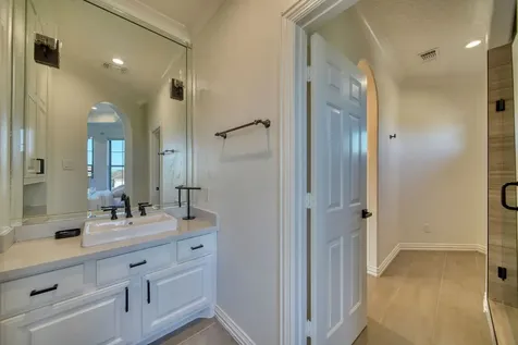 1303 Lakeway Drive Seabrook TX 77586