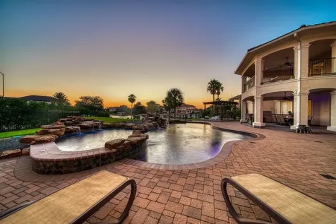 1303 Lakeway Drive Seabrook TX 77586
