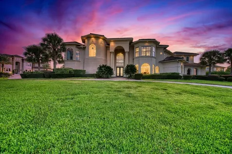 1303 Lakeway Drive Seabrook TX 77586