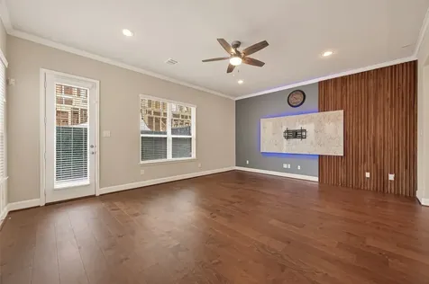 4413 Schuler Street B Houston TX 77007