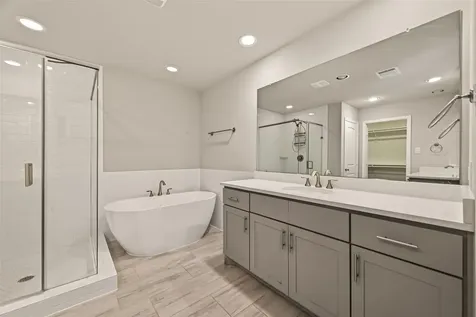 4413 Schuler Street B Houston TX 77007
