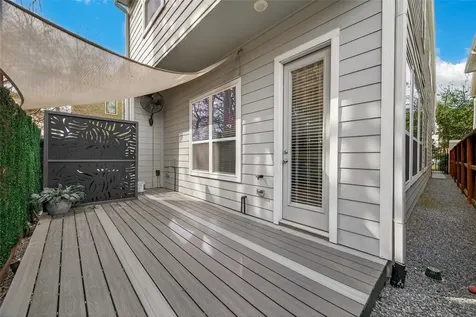 4413 Schuler Street B Houston TX 77007