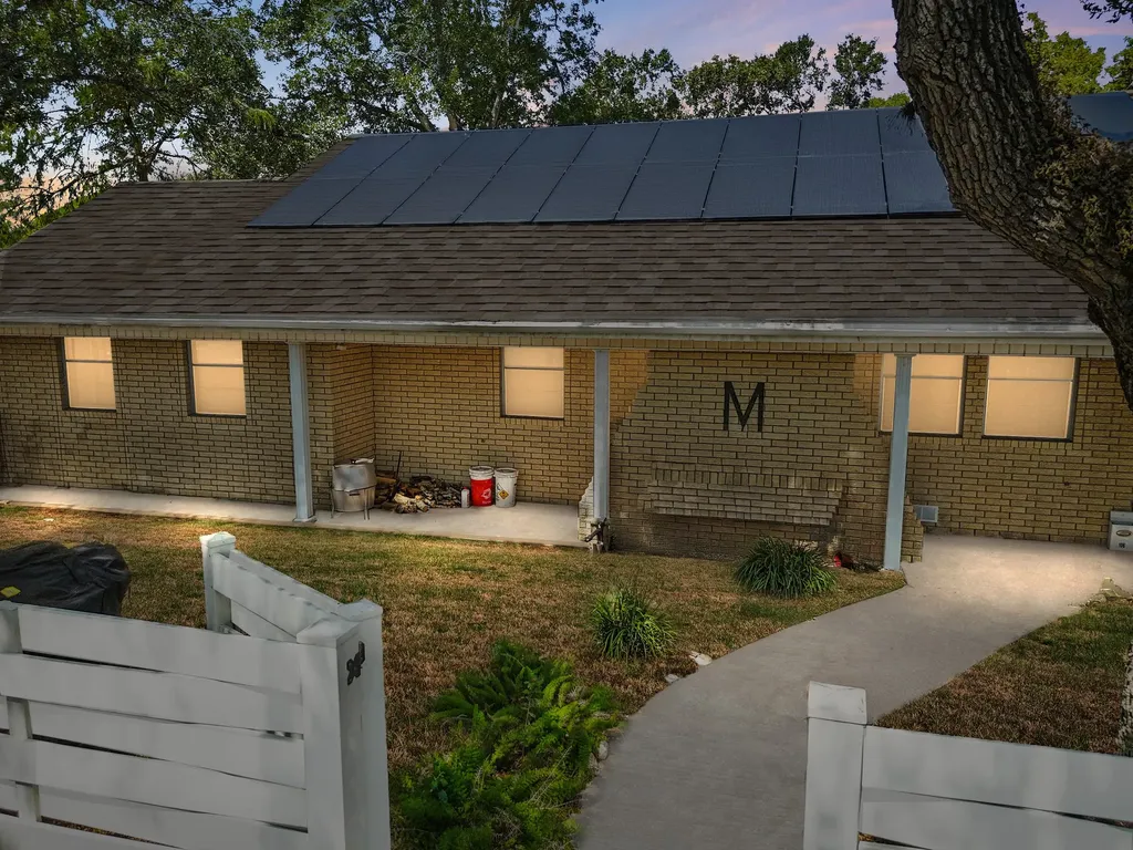 106 W Watt Street El Campo TX 77437