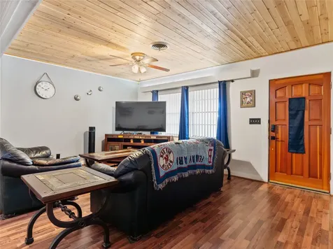 106 W Watt Street El Campo TX 77437