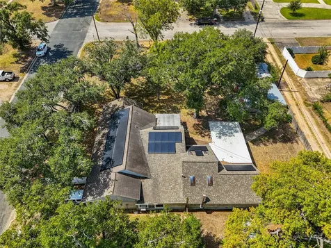 106 W Watt Street El Campo TX 77437