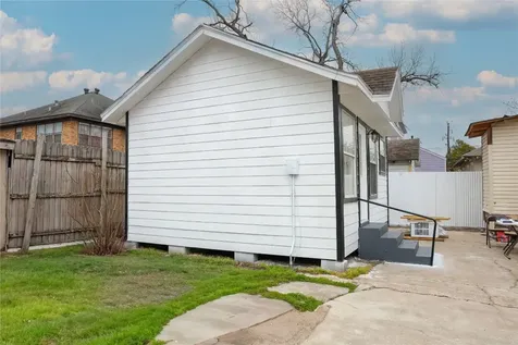 10 Jenkins Street Houston TX 77003