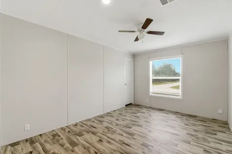 12245 County Road 37495 Cleveland TX 77327