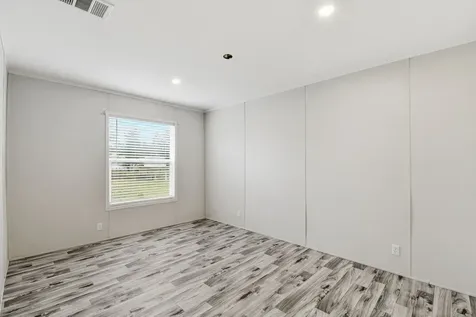 12245 County Road 37495 Cleveland TX 77327