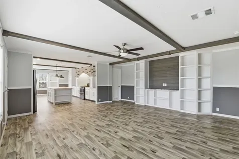 12245 County Road 37495 Cleveland TX 77327